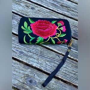 Mexican Women's 8" Wallet Wristlet Floral Embroidery Artisan Wallet Rose Pink